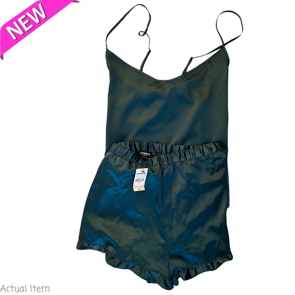 NEW Express Green Satin Tank and Ruffle Shorts Set Size Large - Picture 7 of 8